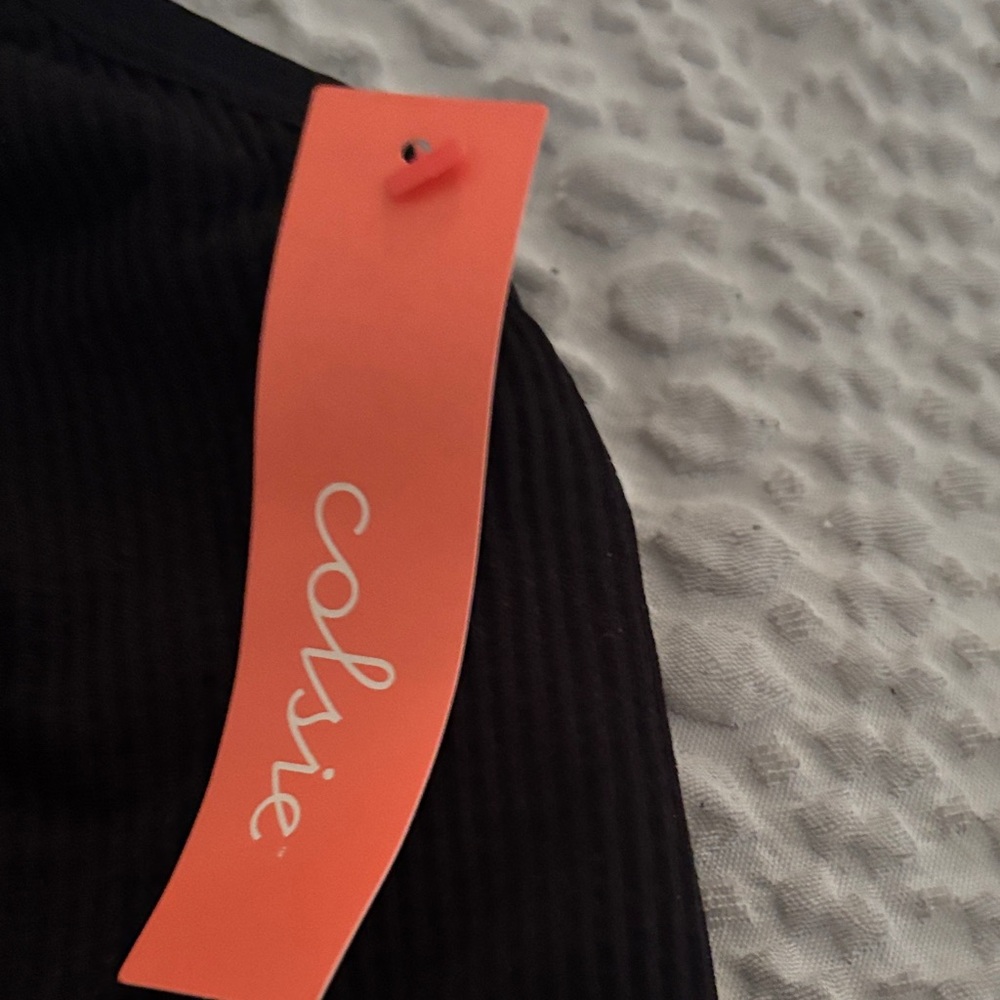 Black Ribbed Tank bra - Picture 3 of 5
